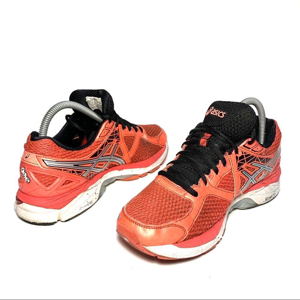 ASICS GT-2000 - Picture 5 of 9
